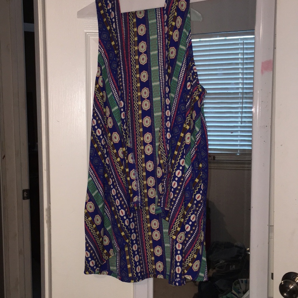 Multicolored Sleeveless Chiffon cover
